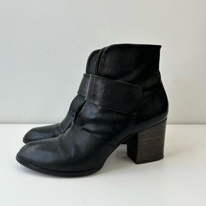 *sold* Coclico black booties 39
